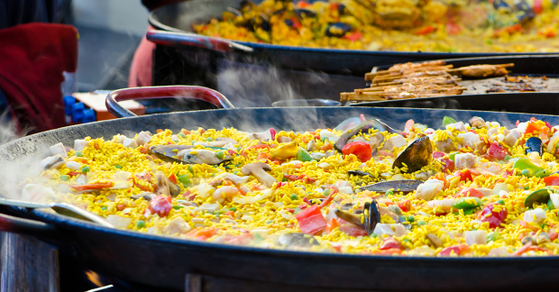 repas thématique paëlla soirée associative