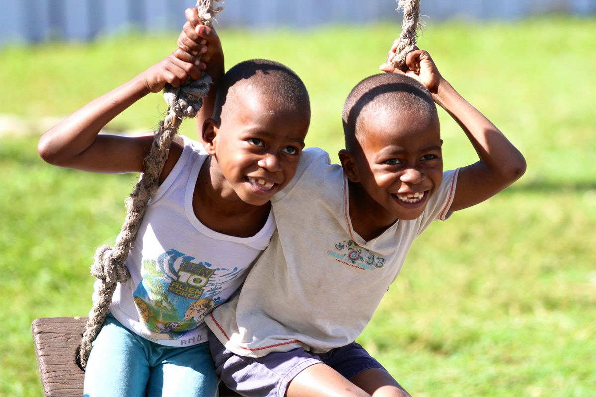 Le Fond’Actions soutient Fanatenane et les jumeaux en danger